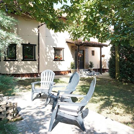 Villa Hanna'S Garden - Mintia Buitenkant foto